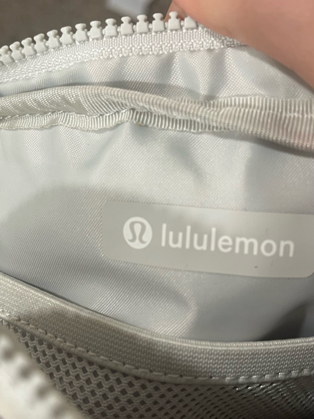 lululemon athletica Multicolor Floral Crossbody Bag with Cream Strap - Picture 3 of 3
